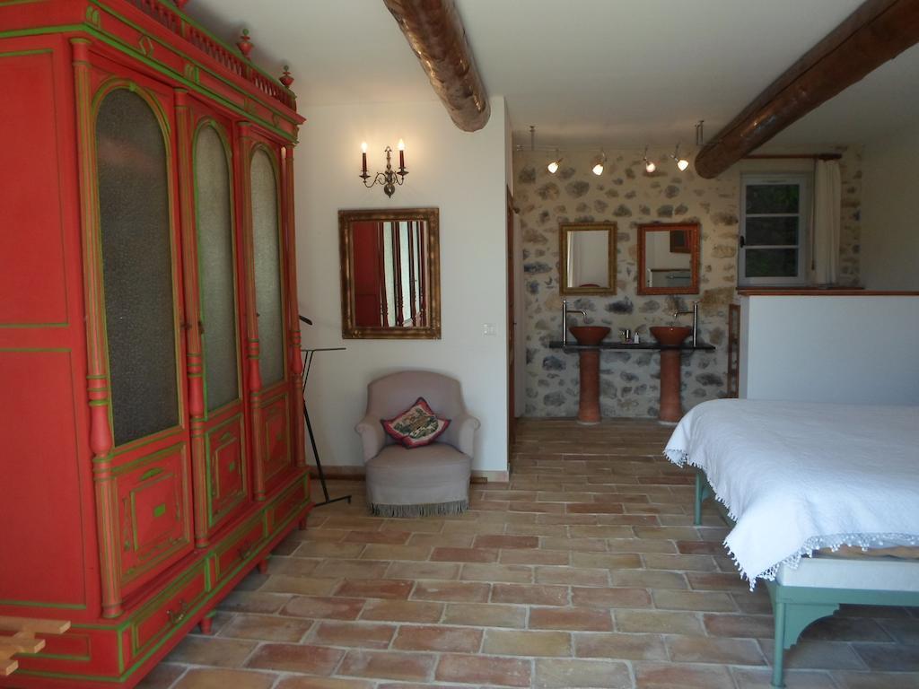Pavillon De Beauregard Bed & Breakfast Aix-en-Provence Room photo